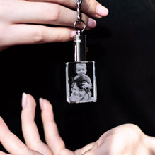 Load image into Gallery viewer, Light Up Crystal Keyring